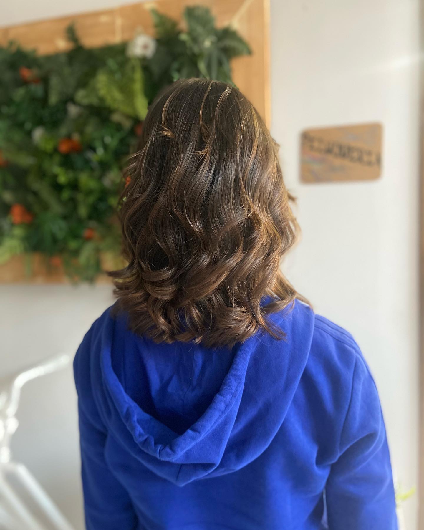 Después del peinado con ondas en Amare Salon